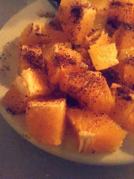 Naranja con azúcar moreno y canela