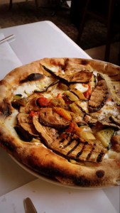 Pizza de verduras a la brasa 2