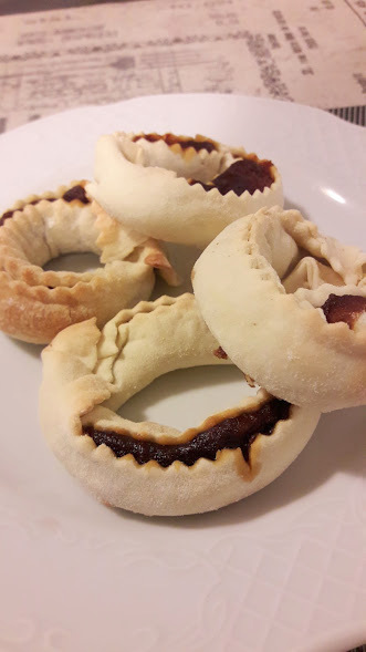 galletas-rellenas-de-mosto-y-mermelada-de-higos