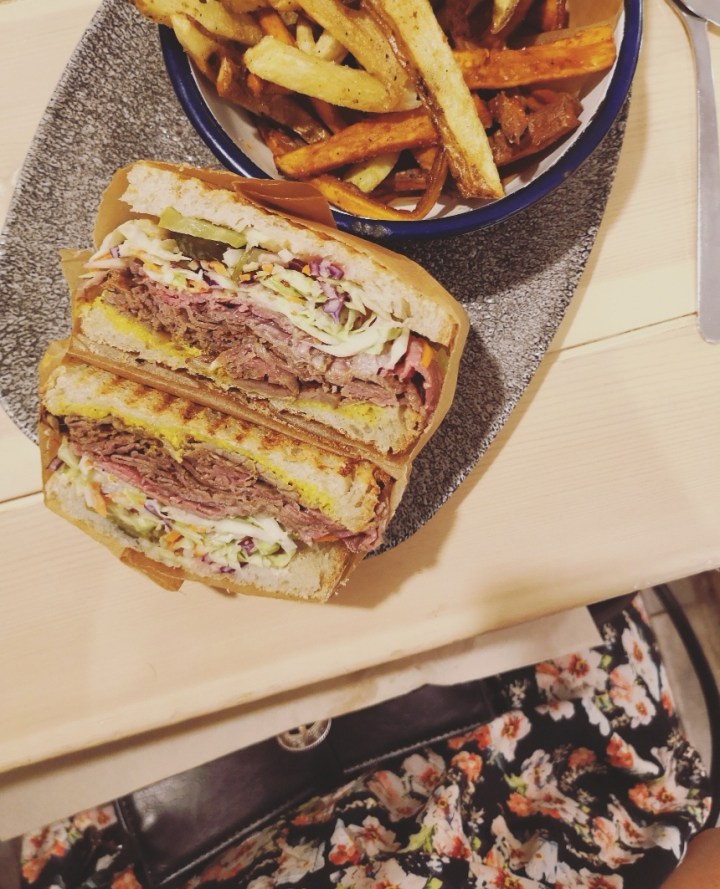 Sándwich de pastrami