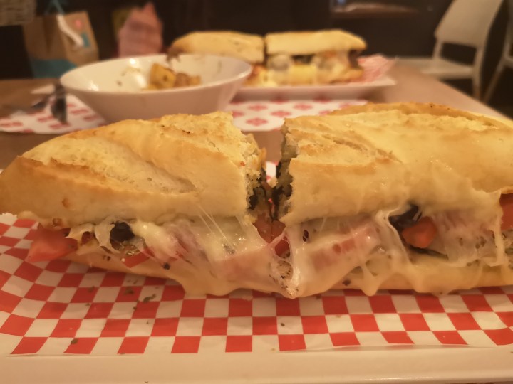 Pollo Italia - La Casa Tomada