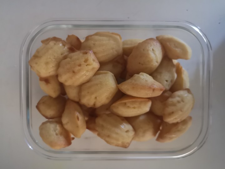 Voilà! - madeleines